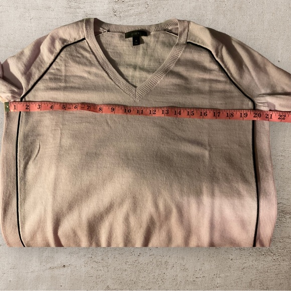 J Crew 100% Merino Wool Sweater - Picture 5 of 6